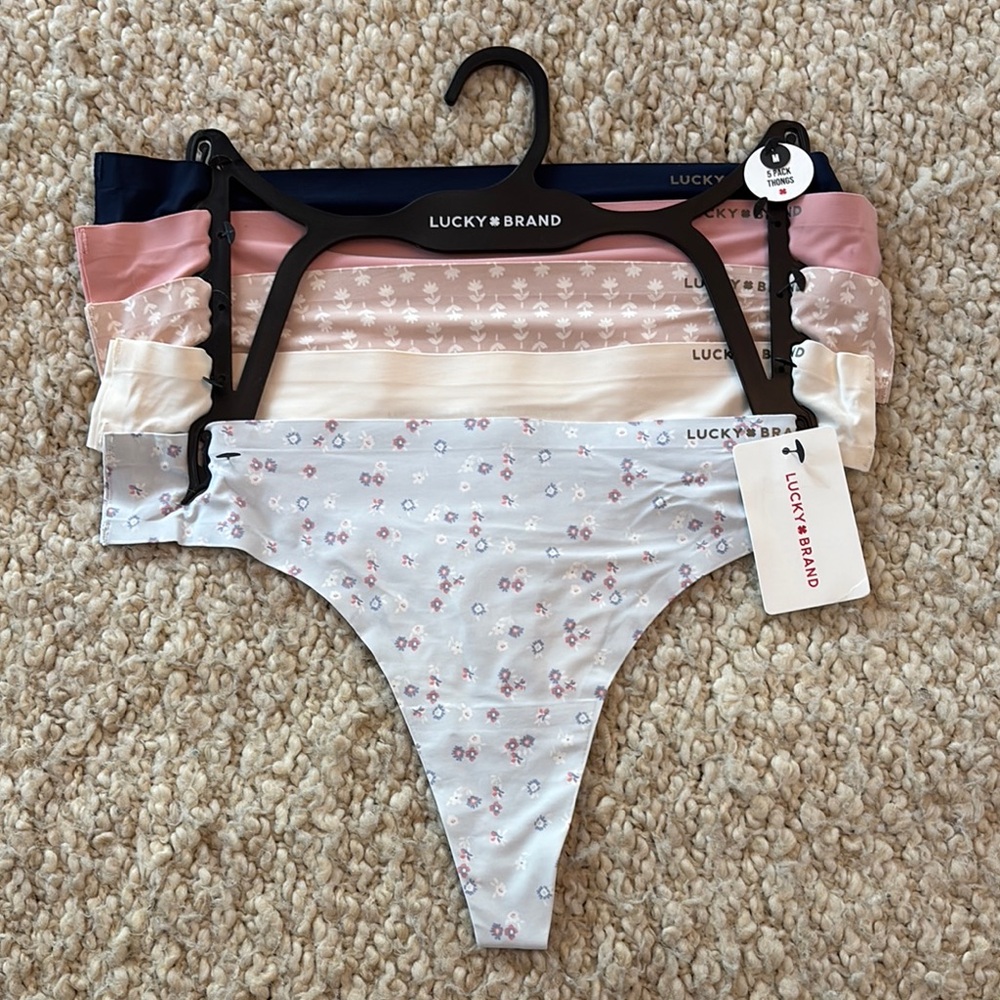 Lucky Brand NWT Thong Panty Set of 5 pink and blue size S
